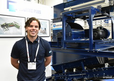 Mik van der Zande at their new hammer mill.